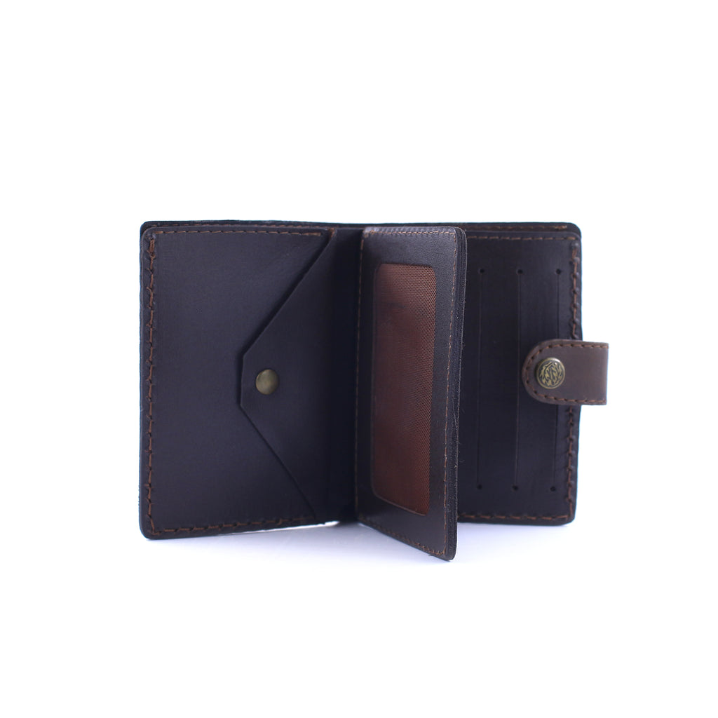 Vintage Leaf Pattern Leather Wallet